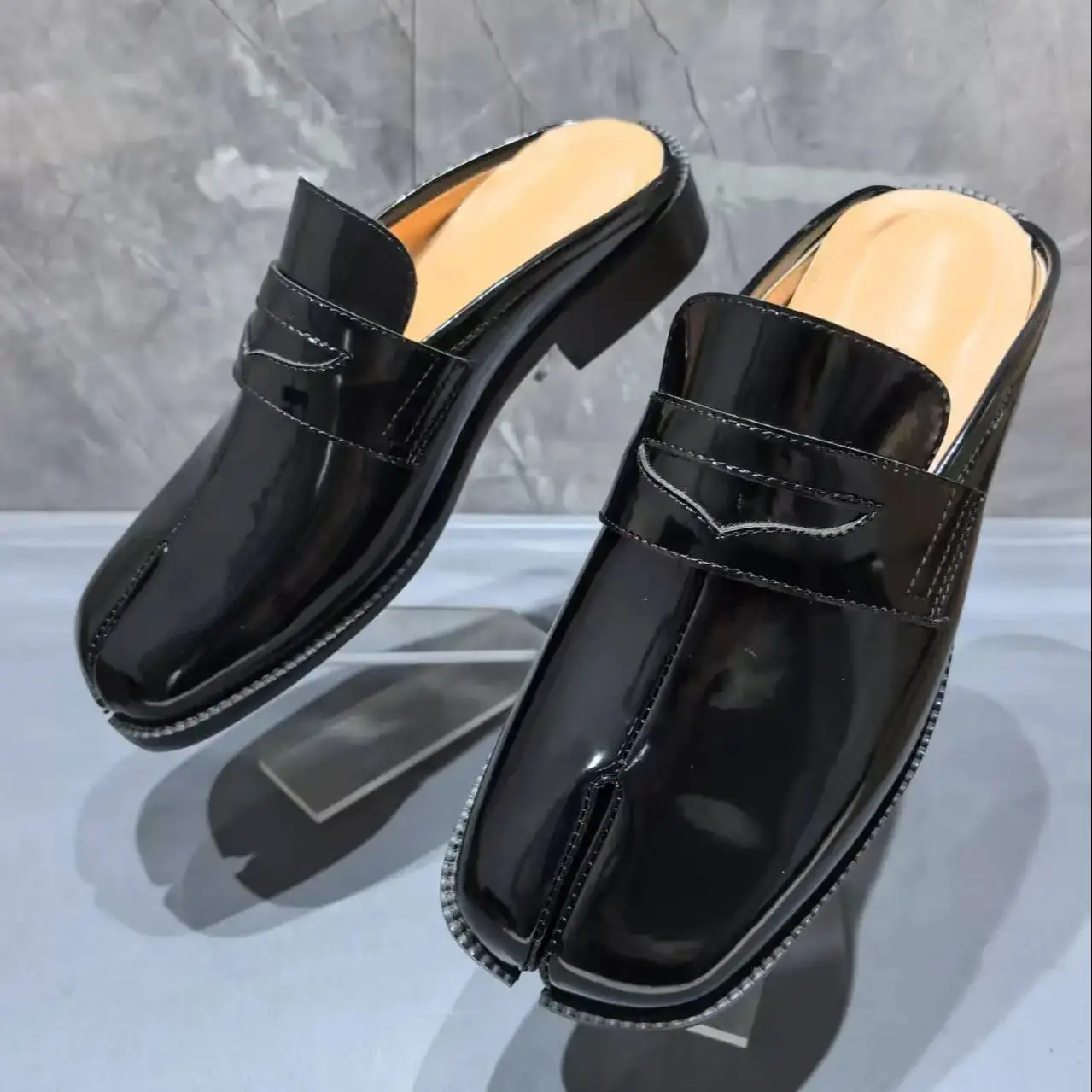 Men'S Shoes Slip On - Męskie klapki Tabi z dzielonym palcem,